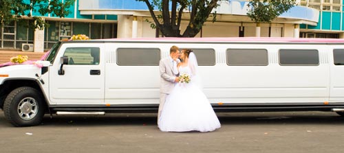 Wedding services by American Luxury Limousine