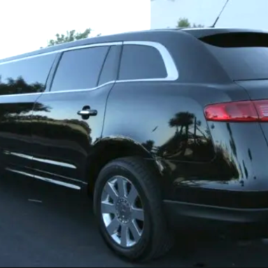 Stretch lincoln mkt limousine