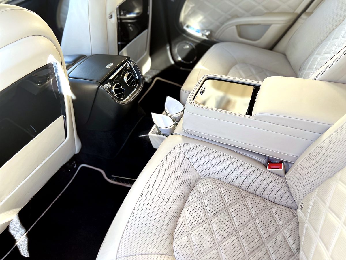 Bentley Mulsanne interior