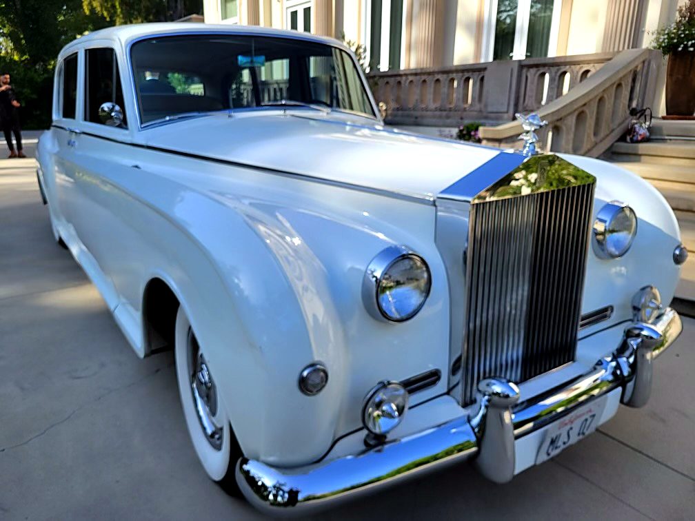 Classic Rolls-Royce limousine, front view