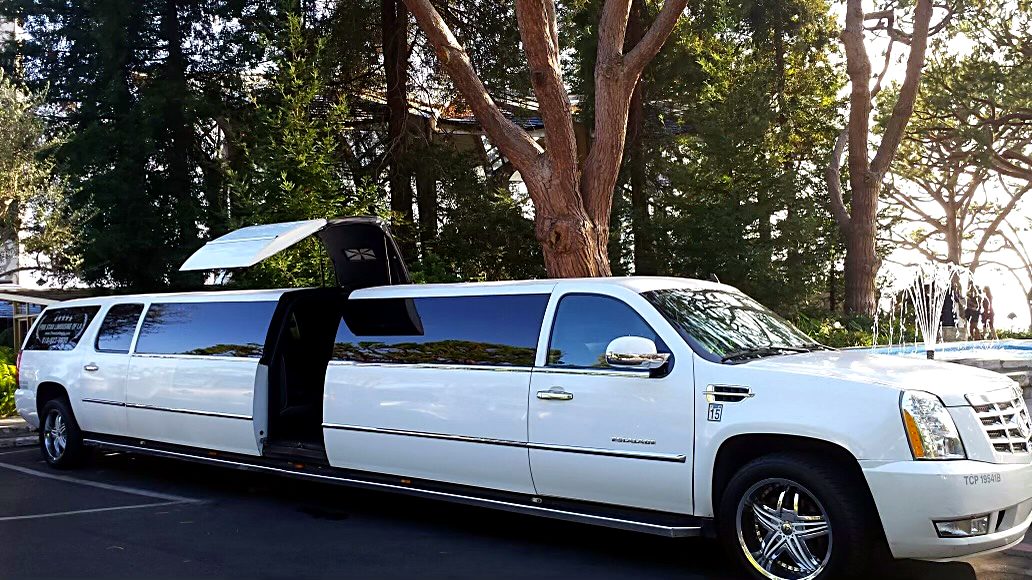 2012 Escalade super stretch with jet doors open