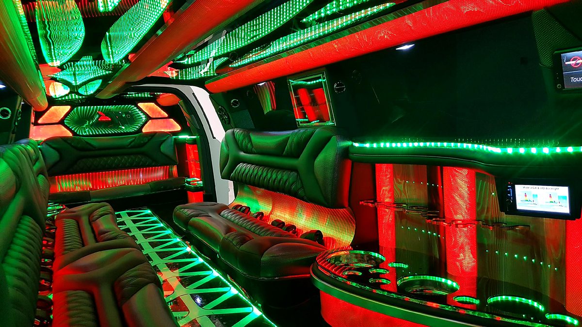 2018 Escalade super stretch interior